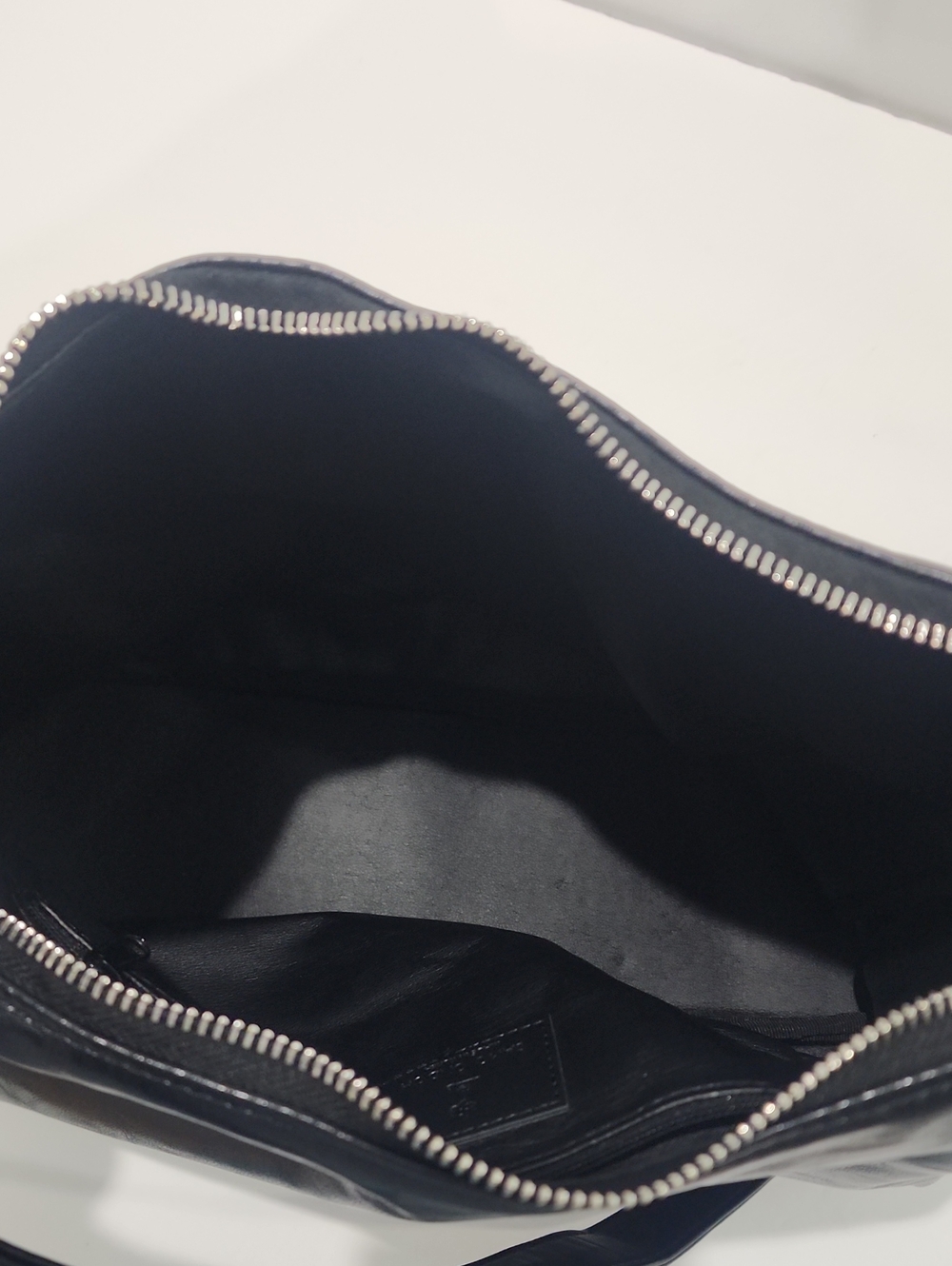 Samo Ondoh - Trio Belt Mug Bag - Picture 12 of 12